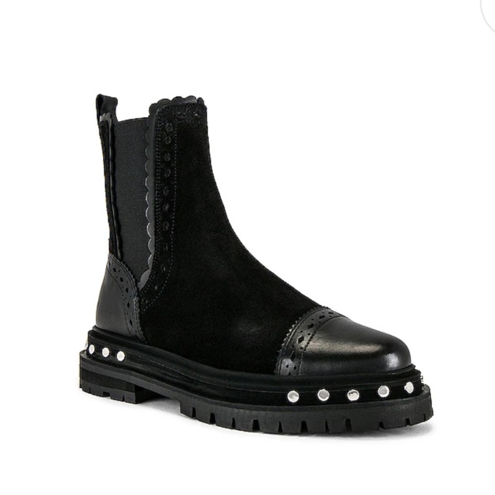 Free People - Tate Chelsea Boot in Black